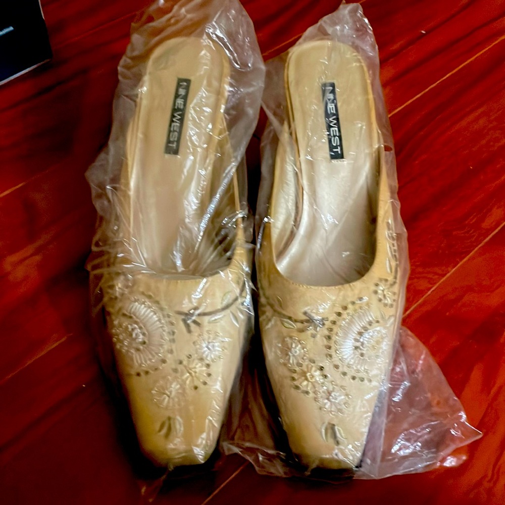 Nice west silk backless shoe size 10